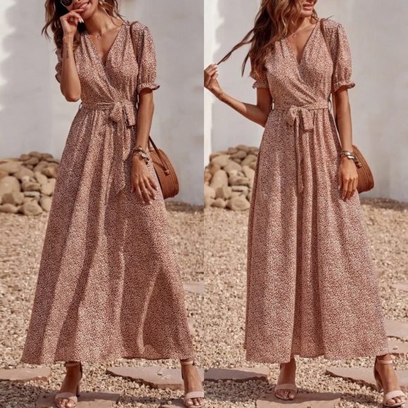 Dresses & Skirts - Boho gypsy dalmatian print surplice maxi dress